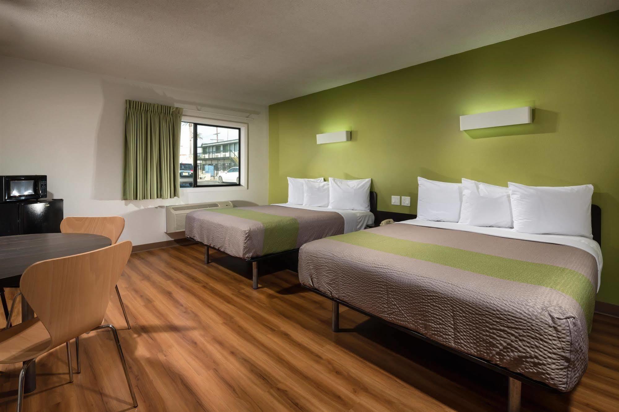 Motel 6-Canoga Park, Ca Лос-Анджелес Экстерьер фото